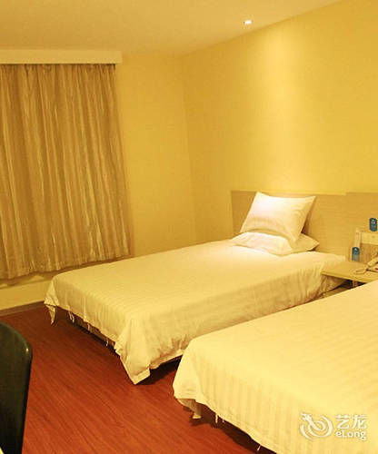 Hanting Express Qingdao Zhongshan Road Exterior photo
